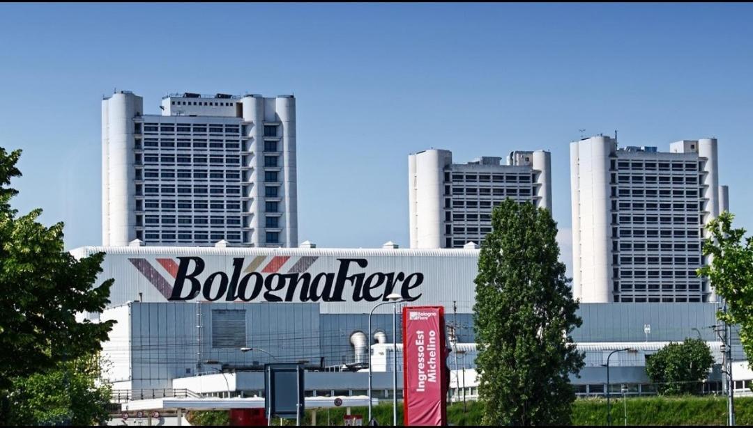 Appartement M2Bo Dossetti 27 - Fiera à Bologne Extérieur photo